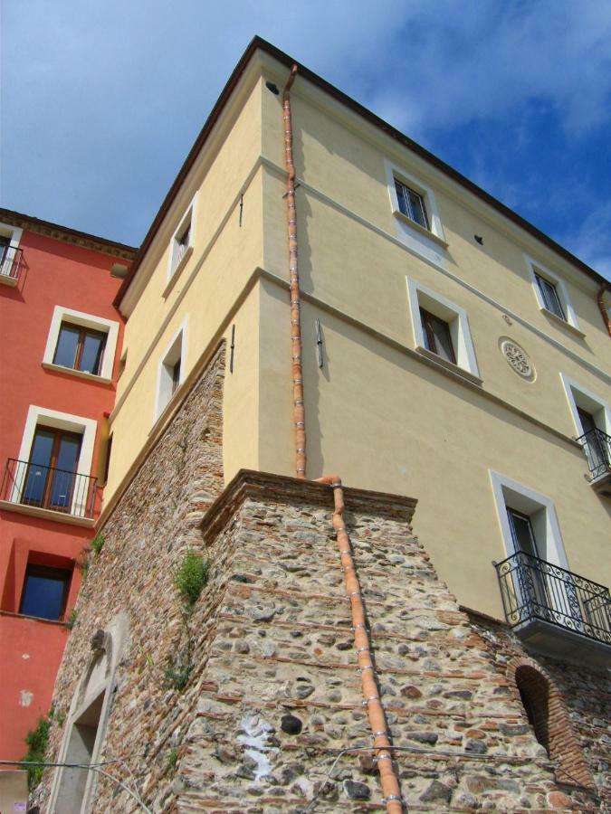 Relais Hotel Palazzo Castriota Корильяно-Калабро Экстерьер фото