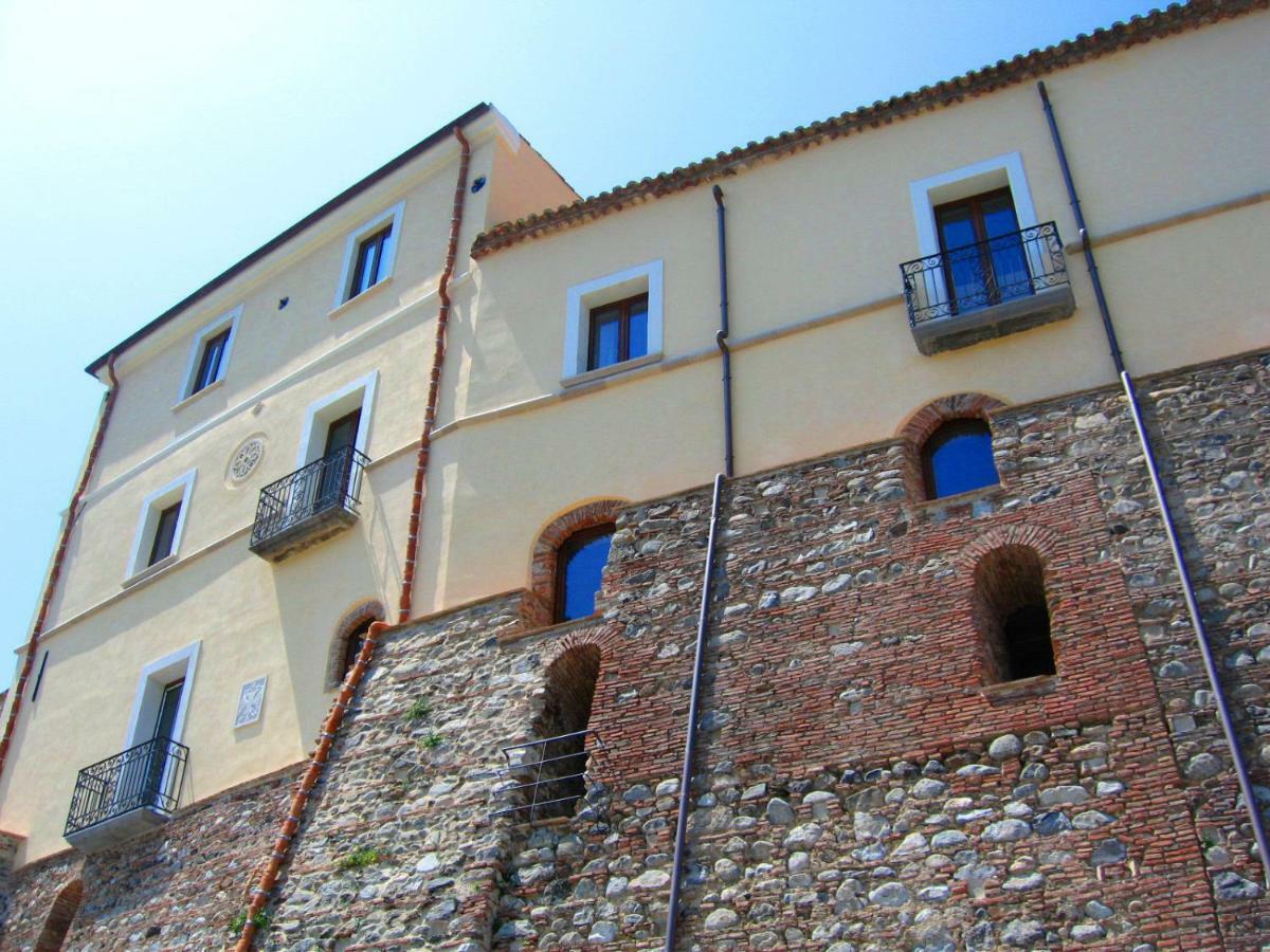 Palazzo Castriota B&B Корильяно-Калабро Экстерьер фото
